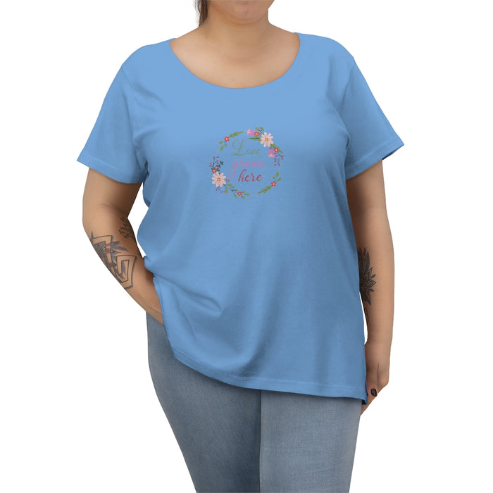 Love Grows Here Women's Curvy Tee